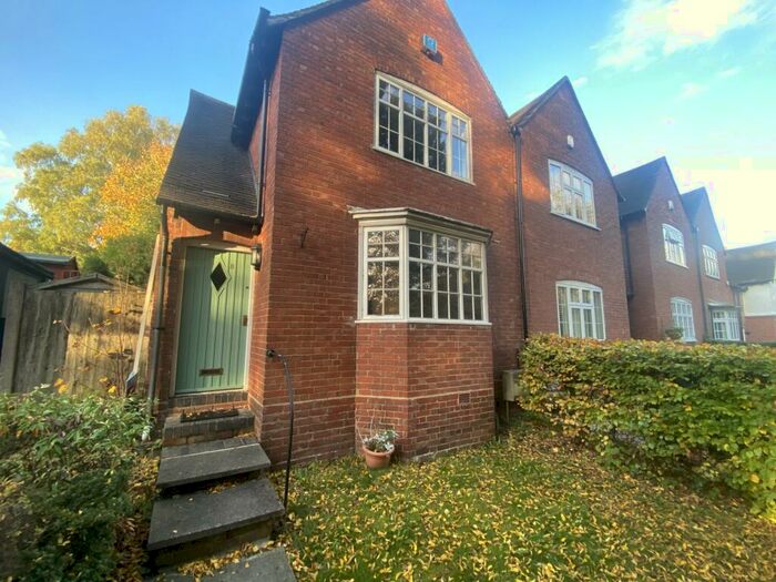 2 Bedroom Semi-Detached House To Rent In Park Edge, Harborne, Birmingham, B17