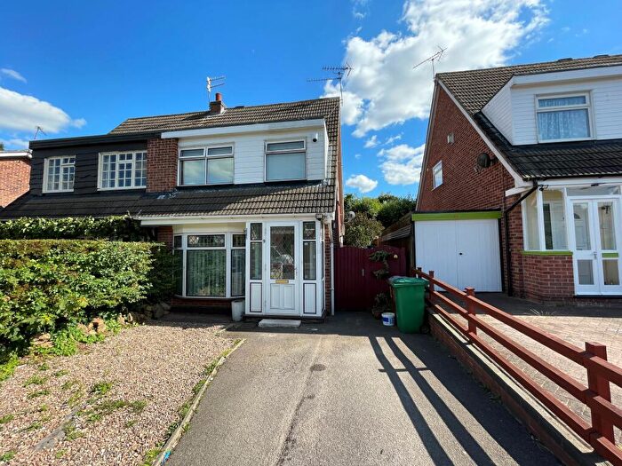 3 Bedroom House To Rent In Willaston Close, Bulwell, NG6