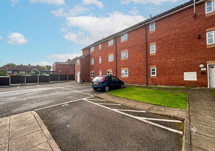 2 Bedroom Flat To Rent In Greenwood Road, Manchester, M22