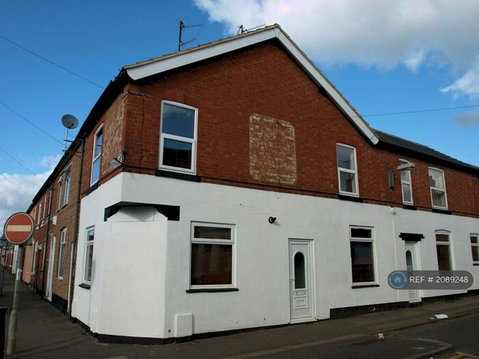 2 Bedroom Flat To Rent In Mill Road, Kettering, NN16