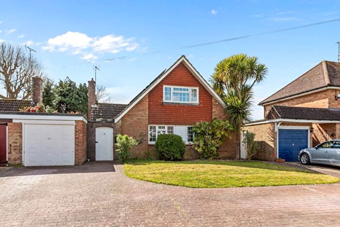 4 Bedroom Detached House For Sale In Heron Way, Horsham, RH13