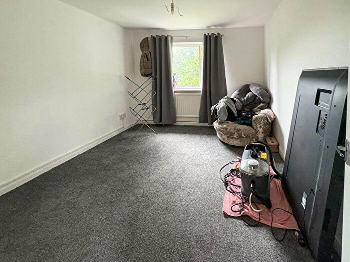 2 Bedroom Flat For Sale In Howard Drive, Churchill Park, Caerphilly, CF83