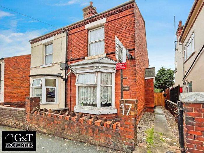 1 Bedroom Flat To Rent In Waverley Street, Dudley, DY2