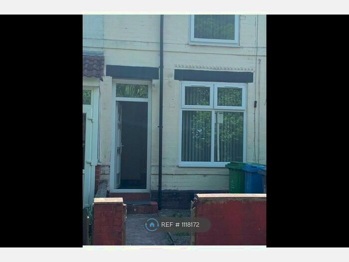 2 Bedroom Terraced House To Rent In Cleveland Road, Manchester, M8