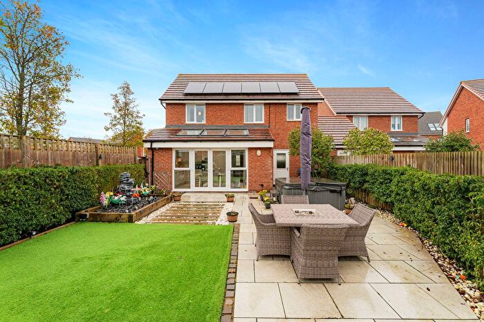 3 Bedroom Detached House For Sale In Old Coach Road, Runcorn, WA7