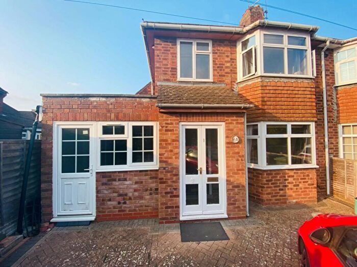 6 Bedroom Semi-Detached House To Rent In Staunton Road, Leamington Spa, CV31