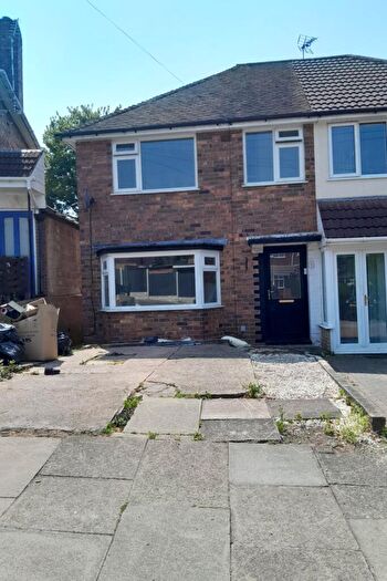 3 Bedroom Semi-Detached House To Rent In Rowdale Road, Birmingham, B42