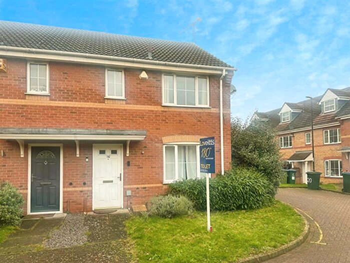 3 Bedroom Semi-Detached House To Rent In Rodyard Way, Coventry, CV1
