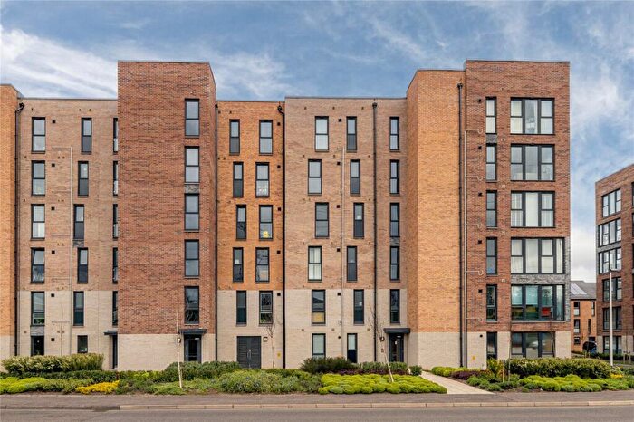 2 Bedroom Flat For Sale In / Cunningham Square, Edinburgh, EH15