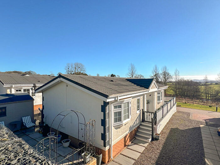 2 Bedroom Park Home For Sale In Castle Lake, Saltmarshe Castle, Bromyard, HR7