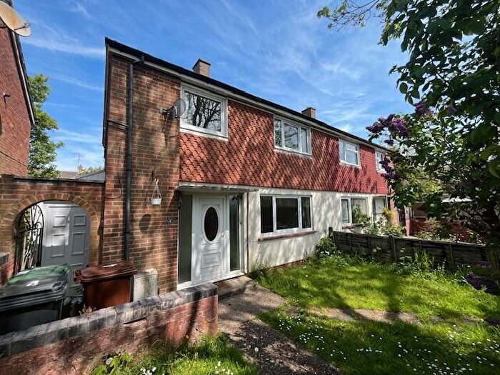 3 Bedroom House To Rent In Heathfield Walk, Corby, NN18