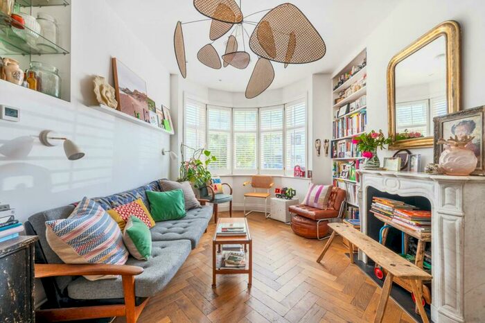 4 Bedroom Semi-Detached House To Rent In Leigh Gardens, Kensal Rise, London, NW10