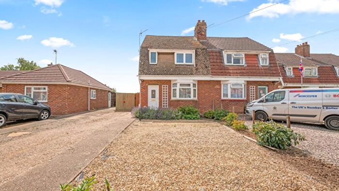 3 Bedroom Semi-Detached House For Sale In Craven Avenue, Kirton, Boston, PE20