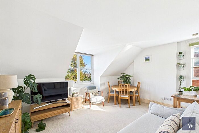 1 Bedroom Flat For Sale In Polworth Road, London, SW16