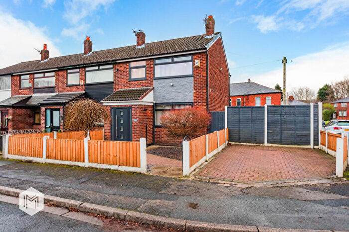 3 Bedroom End Of Terrace House For Sale In Osbourne Close, Farnworth, Bolton, Greater Manchester, BL4