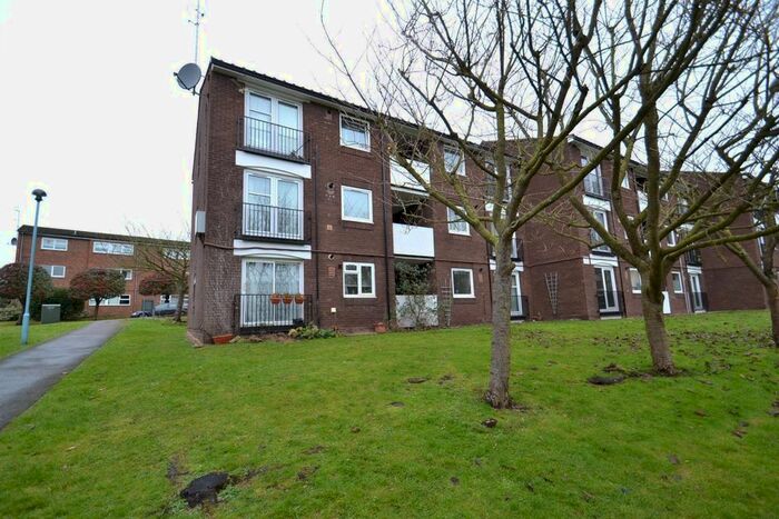 1 Bedroom Flat To Rent In Scrubbitts Square, Radlett, WD7