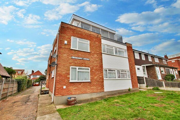 1 Bedroom Flat To Rent In Crescent Court, Crescent Road, Leigh On Sea, SS9