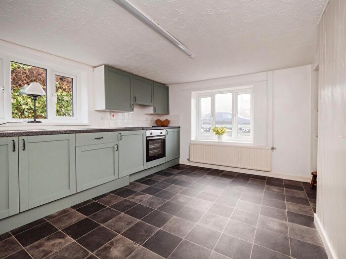 2 Bedroom Cottage For Sale In Norwich Road, Besthorpe, Attleborough, NR17