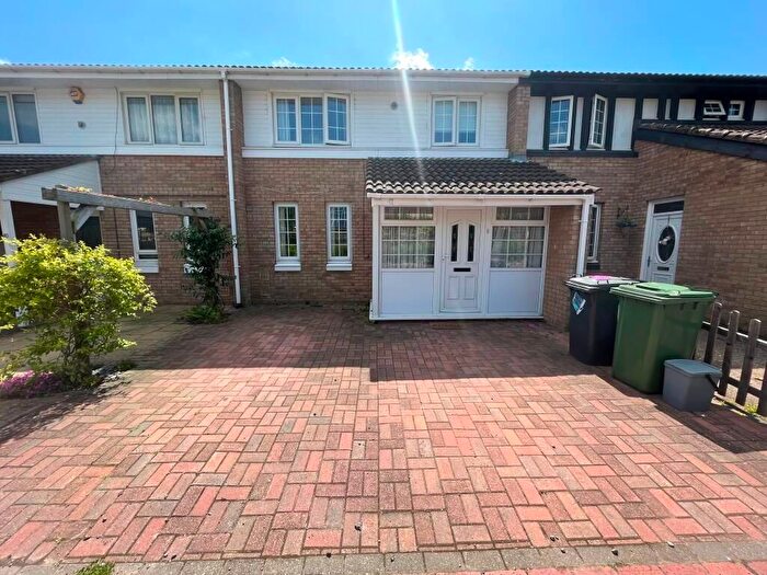 3 Bedroom Terraced House To Rent In Beckingham, Orton Goldhay, Peterborough, PE2