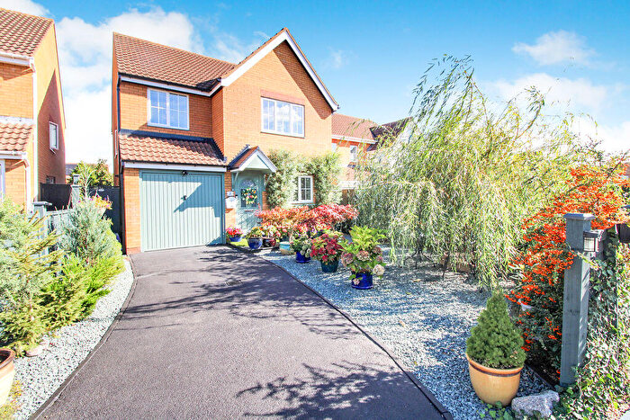 4 Bedroom Detached House For Sale In Pickering Close, Sandy, SG19