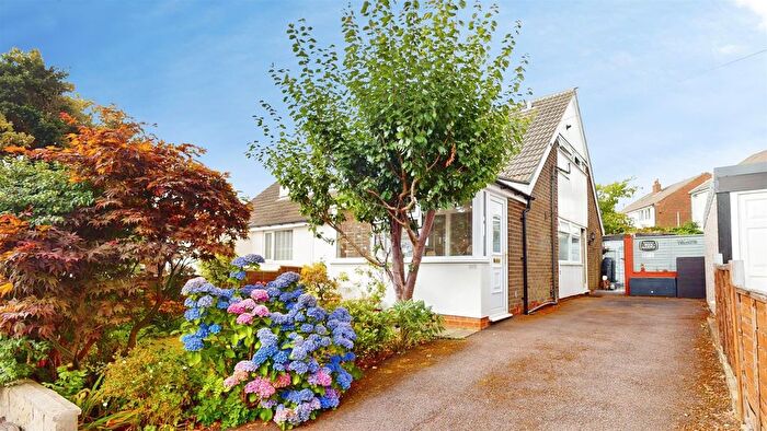 3 Bedroom Semi Detached House For Sale In Hough, Northowram, Halifax, HX3