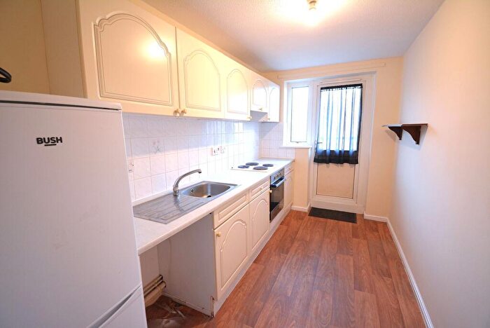 1 Bedroom Flat To Rent In Kersal Way, The Peninsula Building, M7