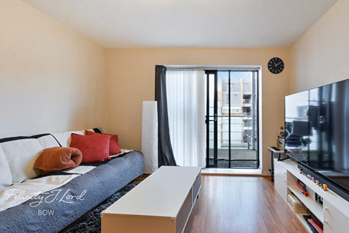 1 Bedroom Flat For Sale In Rushton Walk, London, E3