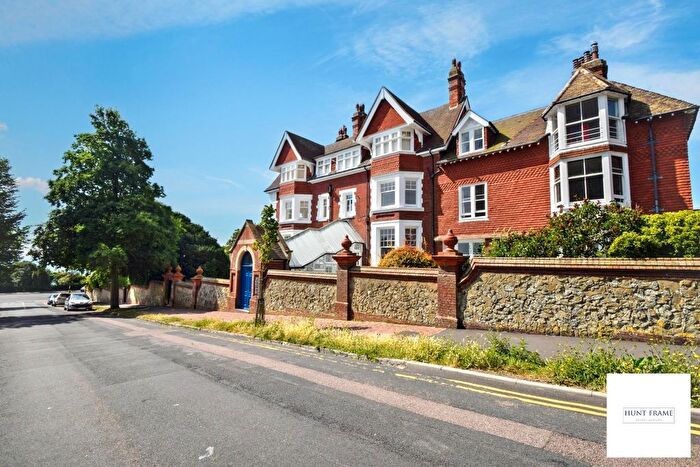 3 Bedroom Flat For Sale In Bolsover Road, Eastbourne, BN20