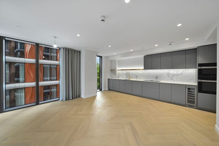 2 Bedroom Flat To Rent In Triptych Bankside, London, SE1