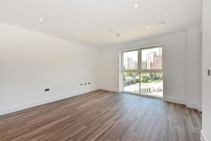 1 Bedroom Flat To Rent In Westray Drive, London, NW9