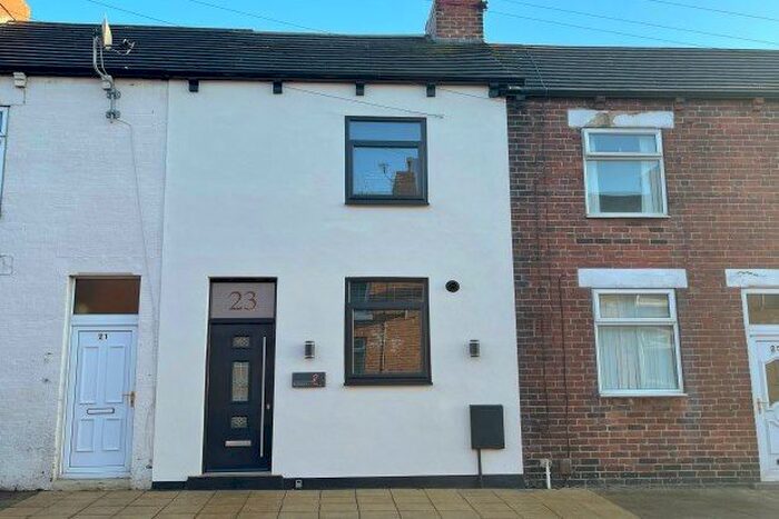 2 Bedroom Property To Rent In Cannon Street, Castleford WF10