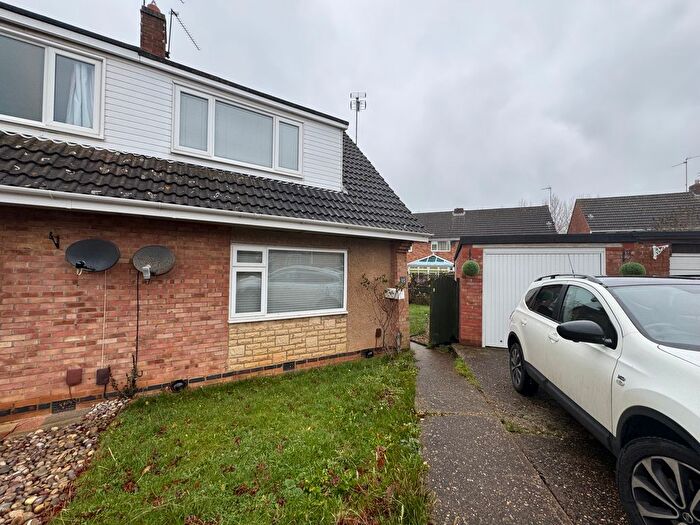 3 Bedroom Property To Rent In St. Davids Close, Kettering, NN15