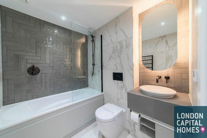 2 Bedroom Flat To Rent In Rm/ Willowbrook House (.), London, N4