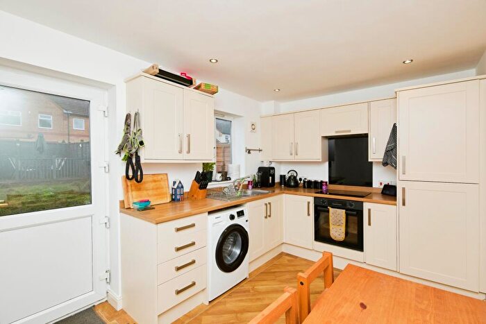 2 Bedroom End Of Terrace House For Sale In Stornoway Close, Derby, Derbyshire, DE24