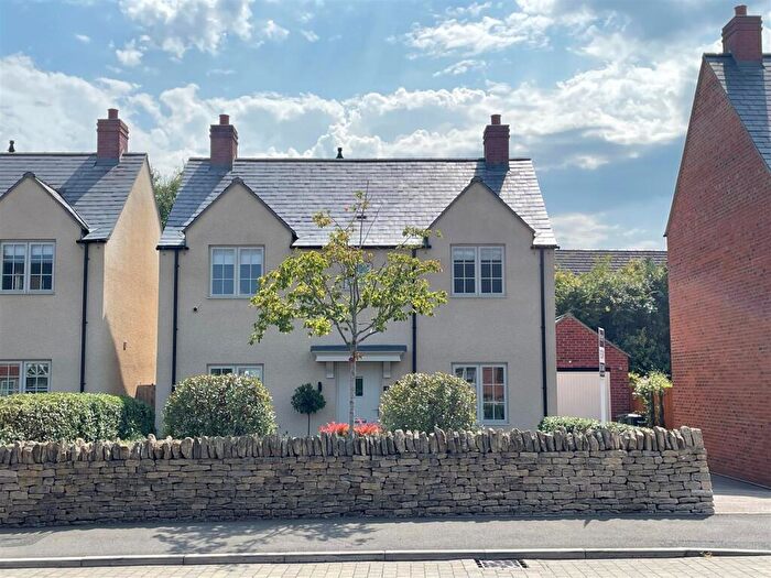 3 Bedroom House For Sale In Glass House Road, Mickleton, GL55