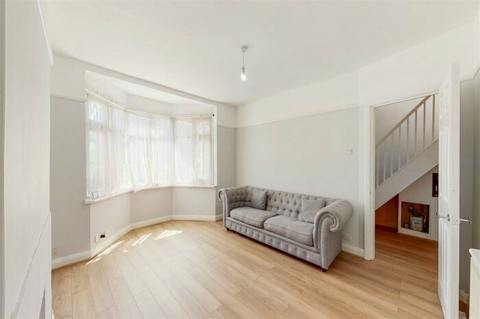 4 Bedroom Terraced House To Rent In Stanley Park Road, Wallington, SM5