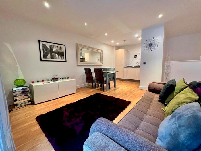 2 Bedroom Property To Rent In Advent Way, Manchester, M4