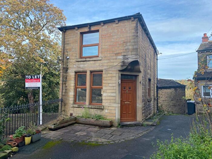 2 Bedroom House To Rent In France Hill, Honley, Holmfirth, HD9