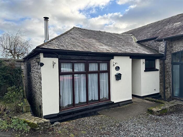 1 Bedroom Barn Conversion To Rent In Chawleigh, EX18