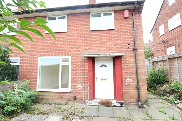 3 Bedroom Detached House To Rent In Raynville Drive, Leeds, West Yorkshire, LS13