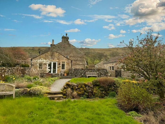 3 Bedroom Cottage For Sale In Starbotton, Skipton, BD23