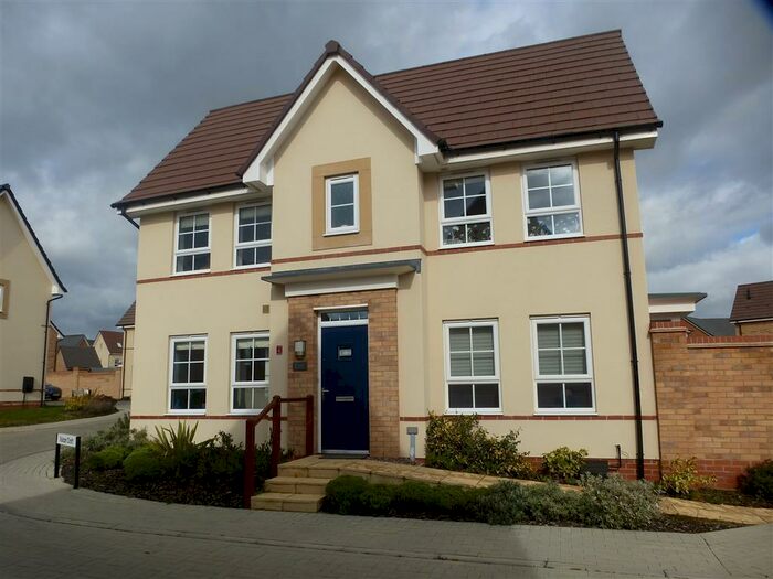 3 Bedroom House To Rent In Vulcan Croft, Fairfields, Milton Keynes, MK11