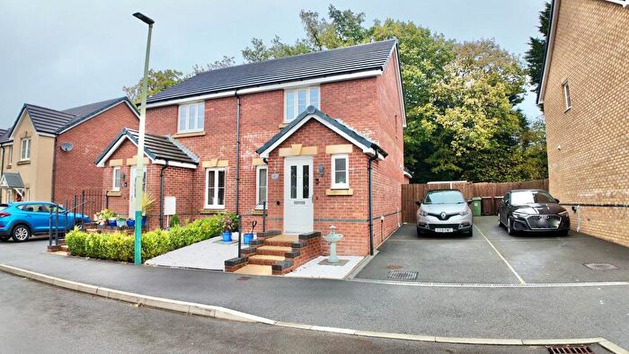 2 Bedroom Semi Detached House For Sale In Beech Avenue, Aberbargoed, CF81