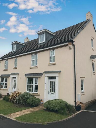4 Bedroom Semi-Detached House To Rent In Lower Trindle Close, Chudleigh, Newton Abbot, TQ13