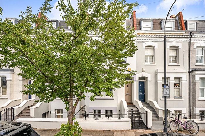 4 Bedroom End Of Terrace House To Rent In Kilmaine Road, London, SW6