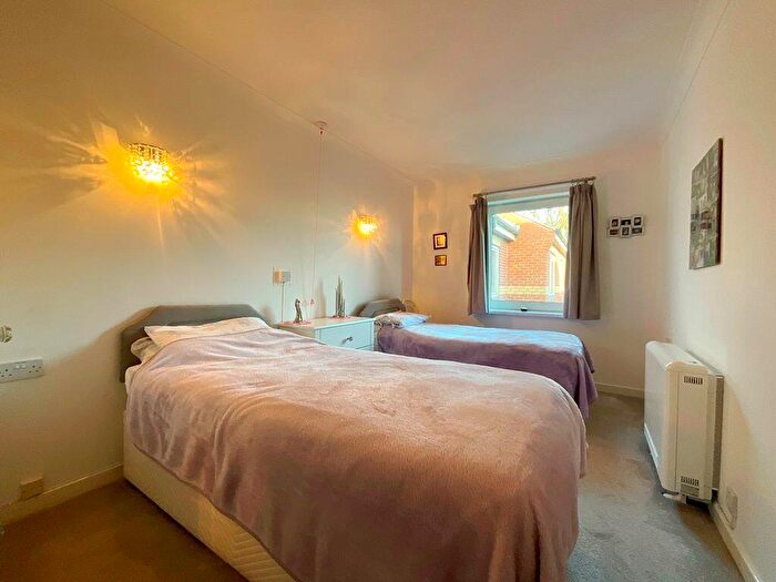 1 Bedroom Flat For Sale In Chase Close, Southport, PR8