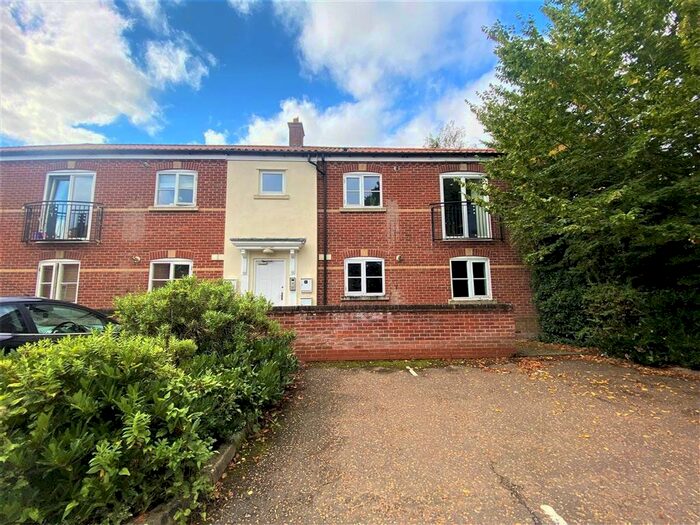 2 Bedroom Flat To Rent In Norwich Road, Hethersett, Norwich, NR9