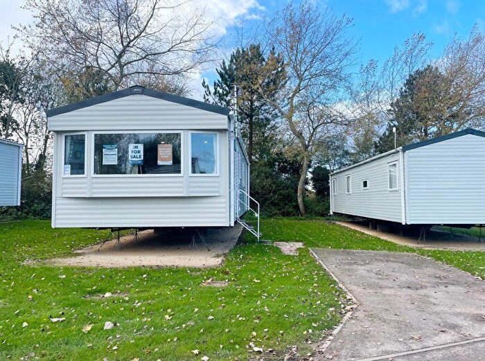 2 Bedroom Park Home For Sale In Broadland Sands Holiday Park, NR32