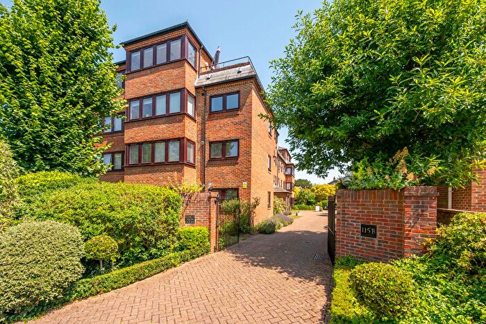 2 Bedroom Flat For Sale In Ridgway, Wimbledon Village, London, SW19