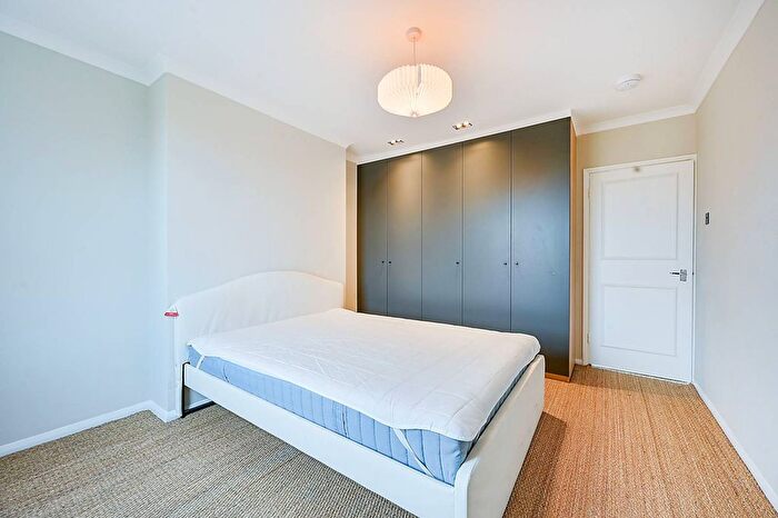 2 Bedroom Flat To Rent In Churchfield Road, West Ealing, London, W13